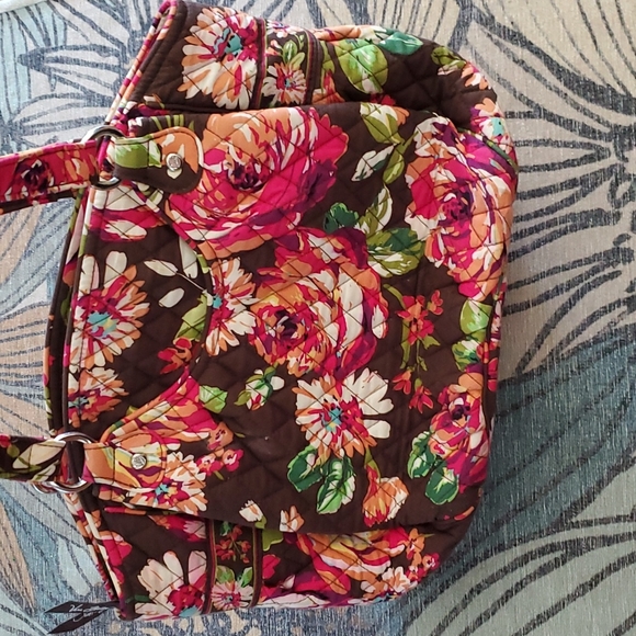 Like New: Vera Bradley Purse - Picture 4 of 4